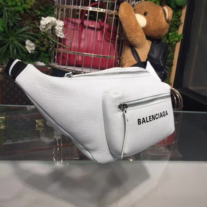 BALENCIAG巴黎世家 專櫃同步更新 斜挎胸包腰包 簡約兩用包  BL1237